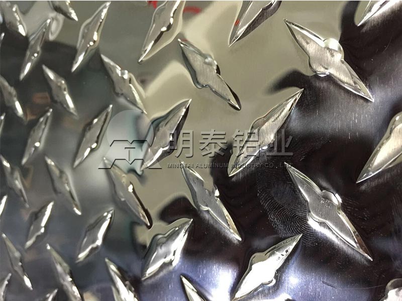 一条筋花纹蘑蘑菇直播视频在线播放